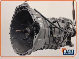 Gebruikte Versnellingsbak Ssang Yong Rodius 2.7 270 Xdi 20V 4x2 Prijs € 484,00 Inclusief btw aangeboden door Brus Motors BV