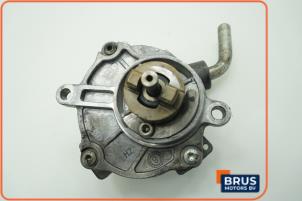 Gebruikte Vacuumpomp (Diesel) Mercedes E Combi (S210) 3.2 E-320 CDI 24V Prijs € 90,75 Inclusief btw aangeboden door Brus Motors BV