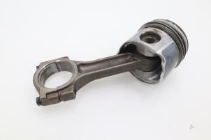 Gebruikte Drijfstang Renault Espace (JK) 1.9 dCi Grand Espace Prijs € 90,75 Inclusief btw aangeboden door Brus Motors BV