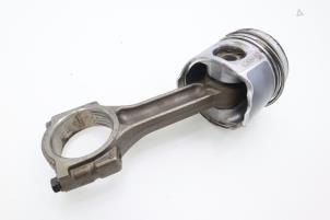 Gebruikte Drijfstang Renault Espace (JK) 1.9 dCi Grand Espace Prijs € 90,75 Inclusief btw aangeboden door Brus Motors BV