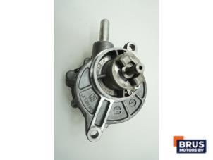 Gebruikte Vacuumpomp (Diesel) Mercedes Vito (639.6) 2.2 115 CDI 16V 4x4 Prijs € 90,75 Inclusief btw aangeboden door Brus Motors BV