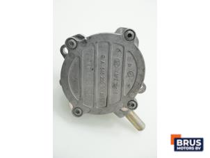 Gebruikte Vacuumpomp (Diesel) Mercedes Vito (639.7) 2.2 109 CDI 16V Prijs € 90,75 Inclusief btw aangeboden door Brus Motors BV