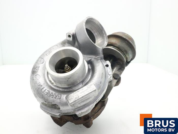 Gebruikte Turbo Mercedes E (VF210) 2.2 E-220 CDI 16V Prijs € 302,50 Inclusief btw aangeboden door Brus Motors BV