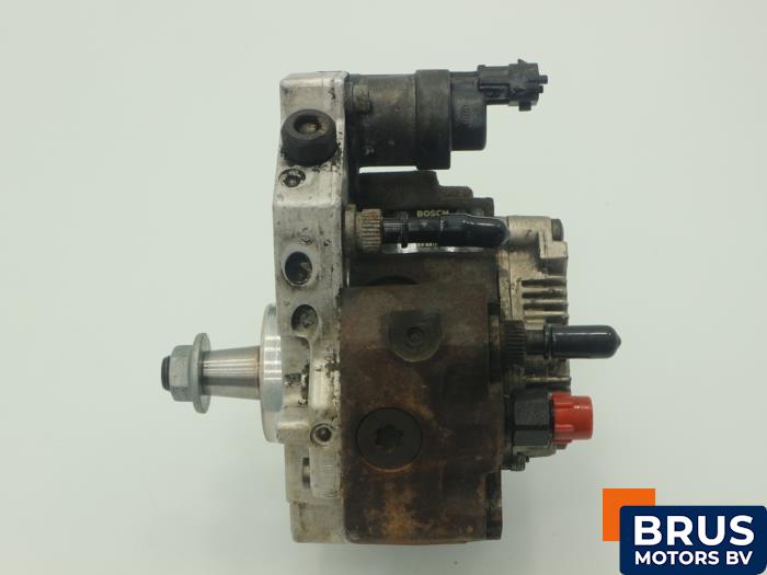 Gebruikte Brandstofpomp Mechanisch Opel Vivaro 1.9 DI Prijs € 90,75 Inclusief btw aangeboden door Brus Motors BV
