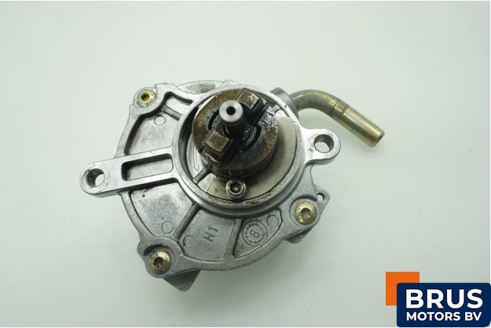 Gebruikte Videpomp (Diesel) Mercedes Vito (638.1/2) 2.2 CDI 108 16V Prijs € 90,75 Inclusief btw aangeboden door Brus Motors BV