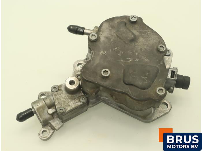 Gebruikte Brandstofpomp Mechanisch Volkswagen Polo IV (9N1/2/3) 1.4 TDI 80 Prijs € 60,50 Inclusief btw aangeboden door Brus Motors BV