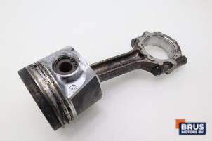 Gebruikte Drijfstang Nissan Navara (D40) 2.5 dCi 16V 4x4 Prijs € 121,00 Inclusief btw aangeboden door Brus Motors BV