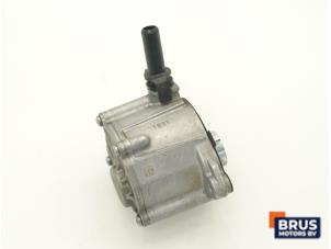 Gebruikte Vacuumpomp (Diesel) Mercedes Sprinter 3,5t (906.63) 310 CDI 16V Prijs € 90,75 Inclusief btw aangeboden door Brus Motors BV