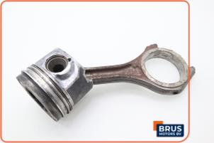 Gebruikte Drijfstang Volkswagen Touareg (7LA/7L6) 3.0 TDI V6 24V Prijs € 90,75 Inclusief btw aangeboden door Brus Motors BV