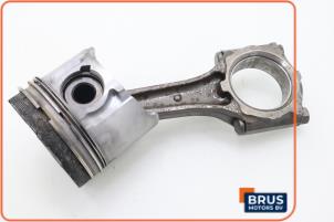 Gebruikte Drijfstang Opel Astra H GTC (L08) 1.7 CDTi 16V Prijs € 90,75 Inclusief btw aangeboden door Brus Motors BV