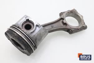 Gebruikte Drijfstang Opel Astra H GTC (L08) 1.7 CDTi 16V Prijs € 90,75 Inclusief btw aangeboden door Brus Motors BV