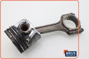 Gebruikte Drijfstang Opel Astra H SW (L35) 1.3 CDTI 16V Ecotec Prijs € 90,75 Inclusief btw aangeboden door Brus Motors BV