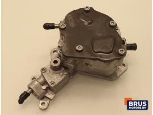 Gebruikte Brandstofpomp Mechanisch Volkswagen Caddy III (2KA,2KH,2CA,2CH) 1.9 TDI Prijs € 60,50 Inclusief btw aangeboden door Brus Motors BV