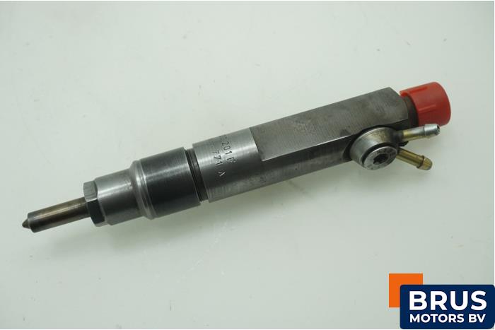 Gebruikte Verstuiver (diesel) Volkswagen LT II 2.5 TDi Prijs € 60,50 Inclusief btw aangeboden door Brus Motors BV