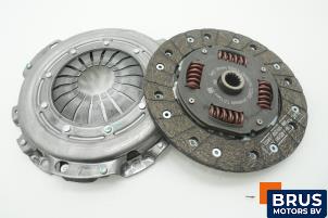 Nieuwe Koppelingsset (compleet) Opel Corsa D 1.2 16V LPG Prijs € 121,00 Inclusief btw aangeboden door Brus Motors BV