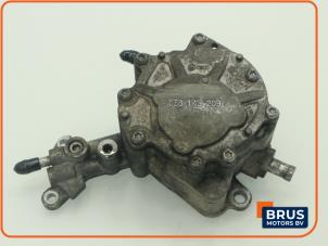 Gebruikte Brandstofpomp Mechanisch Volkswagen Caddy Combi III (2KB,2KJ) 2.0 SDI Prijs € 60,50 Inclusief btw aangeboden door Brus Motors BV