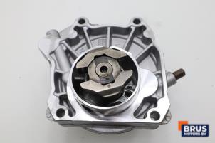 Gebruikte Vacuumpomp (Diesel) Opel Insignia 2.0 CDTI 16V 160 Ecotec Prijs € 90,75 Inclusief btw aangeboden door Brus Motors BV