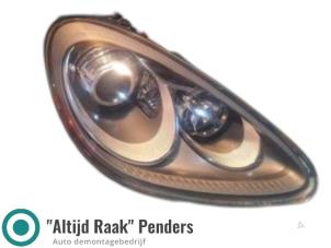 Gebruikte Koplamp rechts Porsche Cayenne II (92A) Prijs € 1.750,00 Margeregeling aangeboden door Carparts International