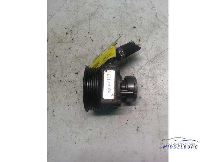 Gebruikte Servopomp Iveco New Daily III 35C12V,S12V Prijs € 49,00 Margeregeling aangeboden door Autodemontagebedrijf Middelburg B.V
