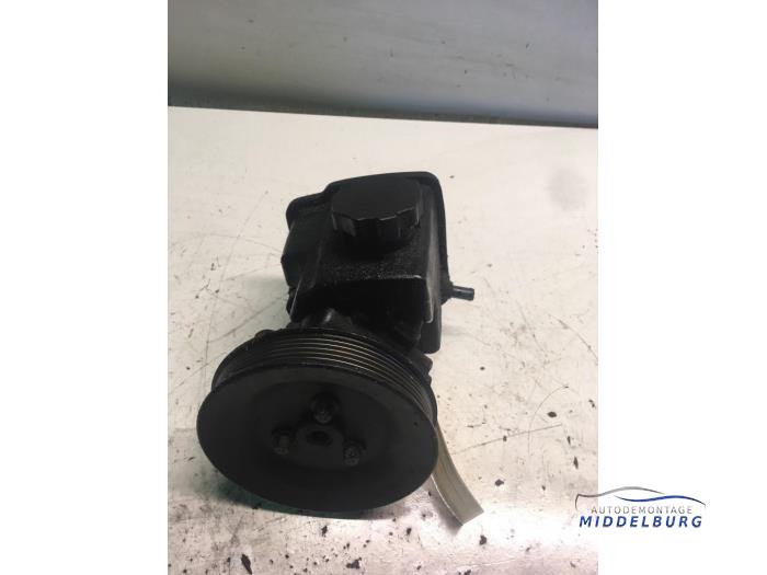 Gebruikte Pomp Servo Mercedes Sprinter 3t (903) 313 CDI 16V Prijs € 49,00 Margeregeling aangeboden door Autodemontagebedrijf Middelburg B.V