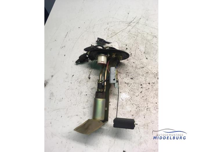 Gebruikte Tank element Pomp Toyota Starlet (EP8/NP8) 1.3 Friend,XLi 12V Prijs € 19,00 Margeregeling aangeboden door Autodemontagebedrijf Middelburg B.V