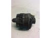 Dynamo van een Nissan Qashqai (J10) 1.6 16V 2010