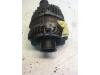 Dynamo van een Nissan Qashqai (J10) 1.6 16V 2010