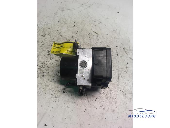 Gebruikte ABS Pomp Fiat Doblo Cargo (263) 1.3 MJ 16V DPF Euro 5 Prijs € 179,00 Margeregeling aangeboden door Autodemontagebedrijf Middelburg B.V