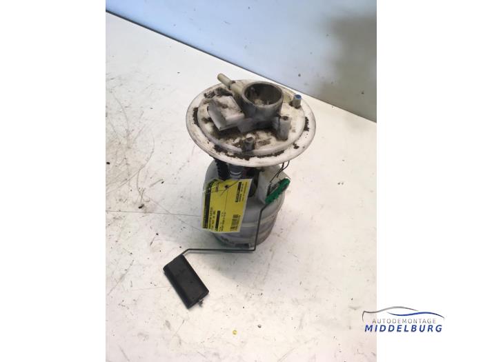 Gebruikte Tank element Pomp Fiat Punto II (188) 1.2 60 S Prijs € 24,00 Margeregeling aangeboden door Autodemontagebedrijf Middelburg B.V