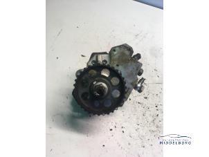 Gebruikte Brandstofpomp Mechanisch Volkswagen Crafter 2.5 TDI 30/32/35/46/50 Prijs € 46,00 Margeregeling aangeboden door Autodemontagebedrijf Middelburg B.V