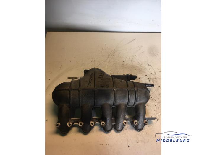Gebruikte Spruitstuk Inlaat Volkswagen Crafter 2.5 TDI 30/32/35/46/50 Prijs € 39,00 Margeregeling aangeboden door Autodemontagebedrijf Middelburg B.V