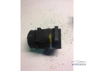 Gebruikte Aircopomp Opel Movano (4A1; 4A2; 4B2; 4B3; 4C2; 4C3) 2.5 CDTI Prijs € 49,00 Margeregeling aangeboden door Autodemontagebedrijf Middelburg B.V