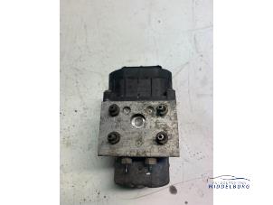 Gebruikte ABS Pomp Renault Scénic I (JA) 1.6 16V Prijs € 13,00 Margeregeling aangeboden door Autodemontagebedrijf Middelburg B.V