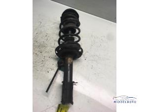 Gebruikte Mac Phersonpoot rechts-voor Opel Corsa C (F08/68) 1.3 CDTi 16V Prijs € 15,00 Margeregeling aangeboden door Autodemontagebedrijf Middelburg B.V