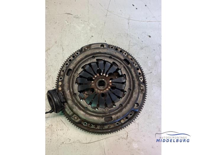 Gebruikte Vliegwiel dubbele massa Audi A3 (8L1) 1.8 T 20V Prijs € 84,00 Margeregeling aangeboden door Autodemontagebedrijf Middelburg B.V