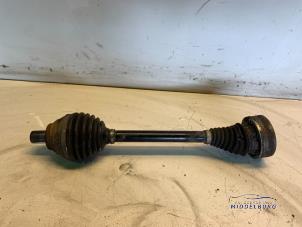 Gebruikte Cardanas links-voor (VWA) Volkswagen Golf VII (AUA) 1.6 TDI 16V Prijs € 17,00 Margeregeling aangeboden door Autodemontagebedrijf Middelburg B.V