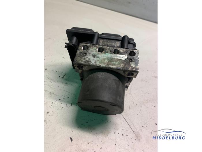 Gebruikte ABS Pomp Nissan Primera (P12) 2.2 dCi 16V Prijs € 21,00 Margeregeling aangeboden door Autodemontagebedrijf Middelburg B.V