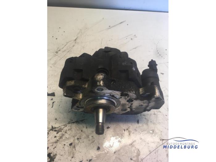 Gebruikte Brandstofpomp Mechanisch Renault Trafic New (FL) 1.9 dCi 100 16V Prijs € 48,00 Margeregeling aangeboden door Autodemontagebedrijf Middelburg B.V