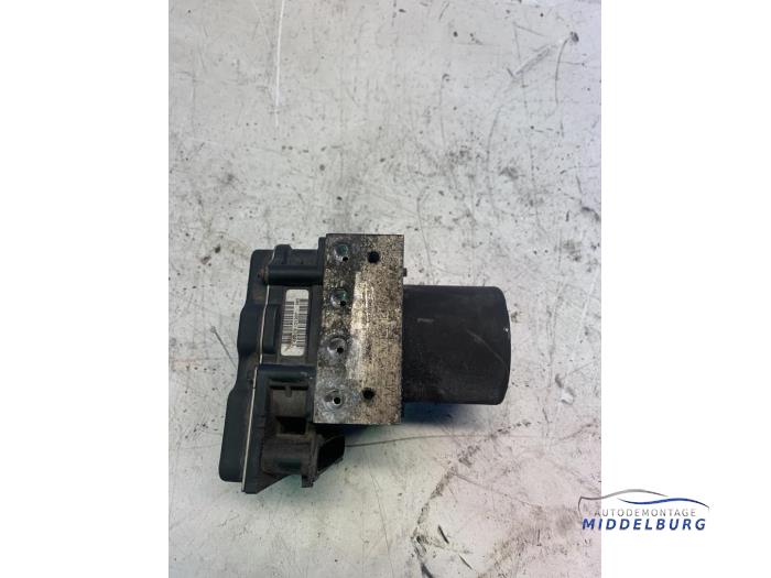 Gebruikte ABS Pomp Ford Transit 2.2 TDCi 16V Prijs € 19,00 Margeregeling aangeboden door Autodemontagebedrijf Middelburg B.V