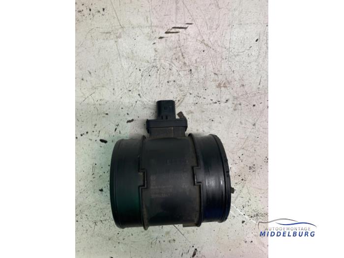 Gebruikte Luchtmassameter Opel Insignia 2.0 CDTI 16V 130 Ecotec Prijs € 9,50 Margeregeling aangeboden door Autodemontagebedrijf Middelburg B.V