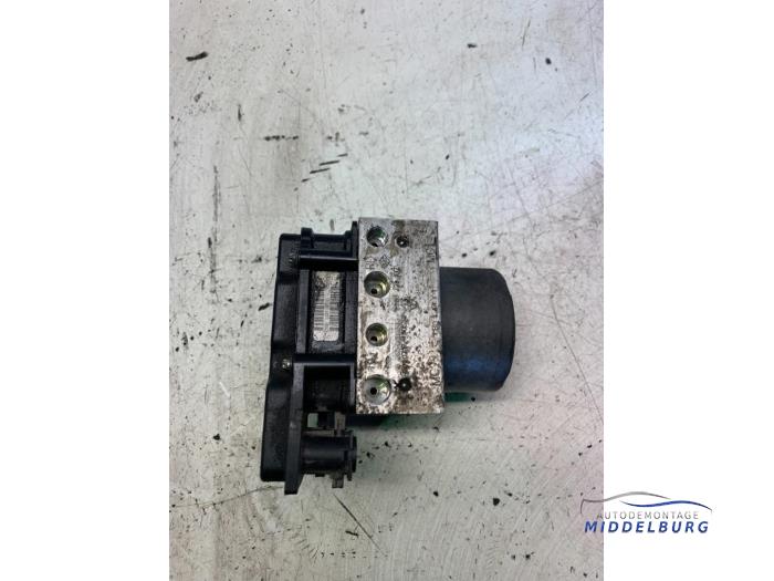 Gebruikte ABS Pomp Renault Clio II Societe (SB) 1.5 dCi 80 Prijs € 19,00 Margeregeling aangeboden door Autodemontagebedrijf Middelburg B.V