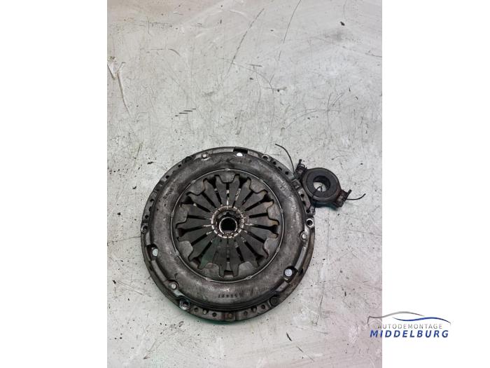 Gebruikte Koppelingsset (compleet) Volkswagen Polo III (6N2) 1.4 16V 75 Prijs € 44,00 Margeregeling aangeboden door Autodemontagebedrijf Middelburg B.V