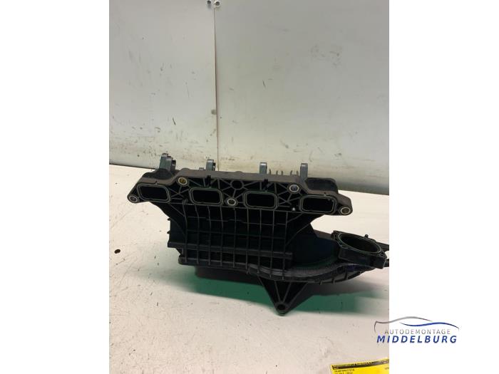 Inlaatspruitstuk van een Volkswagen Golf VI (5K1) 1.4 TSI 122 16V 2012