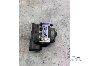 Gebruikte ABS Pomp Volkswagen Passat (3G2) 2.0 TDI 16V 190 4Motion Prijs € 99,00 Margeregeling aangeboden door Autodemontagebedrijf Middelburg B.V