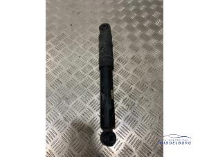 Gebruikte Schokdemper rechts-achter Opel Astra H SW (L35) 1.9 CDTi 100 Prijs € 13,00 Margeregeling aangeboden door Autodemontagebedrijf Middelburg B.V