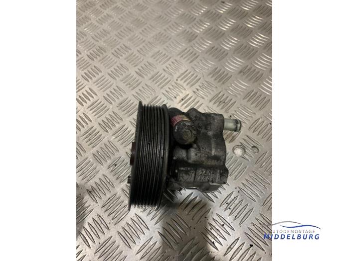 Gebruikte Servopomp Renault Laguna III (BT) 2.0 dCiF 16V 130 Prijs € 28,00 Margeregeling aangeboden door Autodemontagebedrijf Middelburg B.V