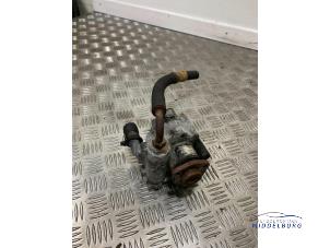 Gebruikte Servopomp Mercedes Vito (638.0) 2.3 108D Prijs € 23,00 Margeregeling aangeboden door Autodemontagebedrijf Middelburg B.V