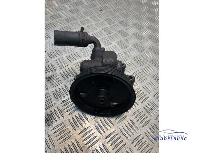 Gebruikte Stuurpomp Ford Ka I 1.3i Prijs € 25,00 Margeregeling aangeboden door Autodemontagebedrijf Middelburg B.V