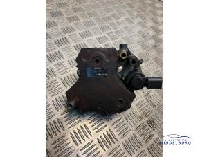 Gebruikte Brandstofpomp Mechanisch BMW 3 serie Touring (E46/3) 320d 16V Prijs € 24,00 Margeregeling aangeboden door Autodemontagebedrijf Middelburg B.V