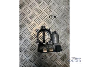 Gebruikte Gasklephuis Mercedes C Combi (S203) 2.0 C-200K 16V Prijs € 15,00 Margeregeling aangeboden door Autodemontagebedrijf Middelburg B.V